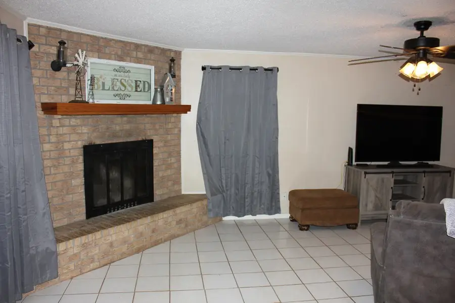 1208 North Wheeler, Colmesneil, TX 75938 - #3