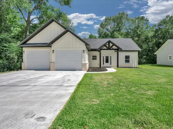 2608 Moffett Drive, Lufkin, TX 75901