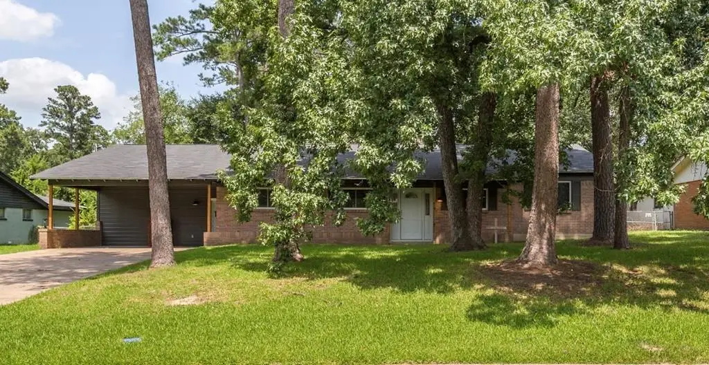 1305 Robinwood Drive, Lufkin, TX 75904 - #1