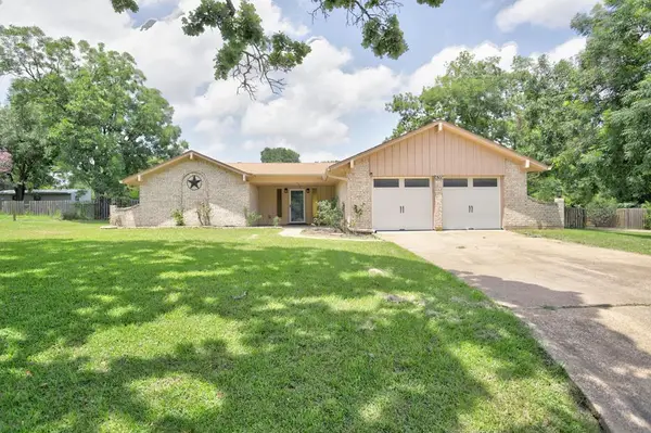 635 W Church Street, Centerville, TX 75833