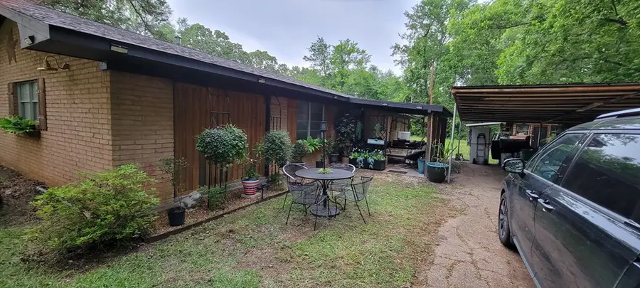 711 Sheffield Street, Broaddus, TX 75929 - #2