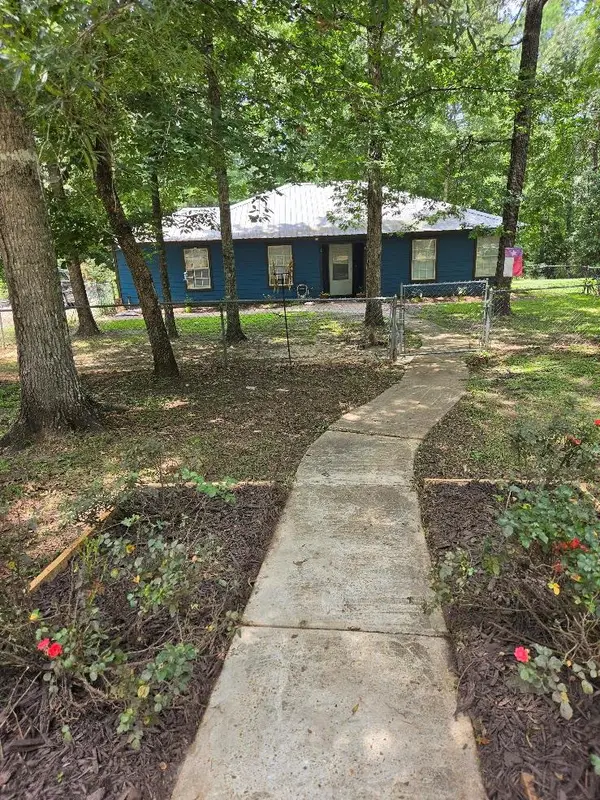 581 Angelina Road, Hemphill, TX 75948