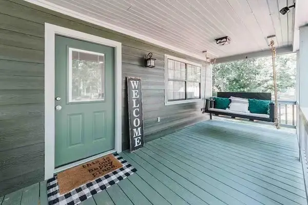 213 Honeysuckle Road, Zavalla, TX 75980