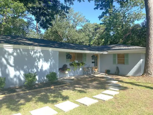 1302 Shadybrook Drive, Lufkin, TX 75904