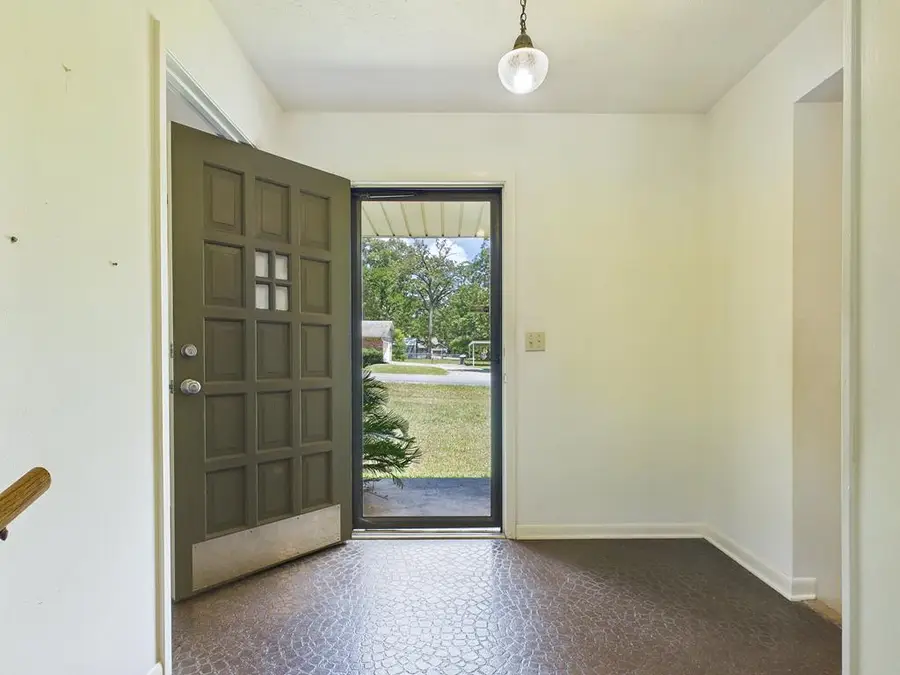 2106 Peach Tree, Lufkin, TX 75901 - #3