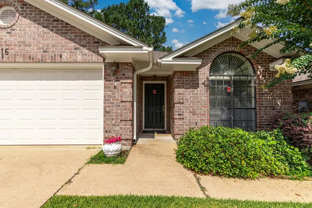 16 Austin Hollow Circle, Nacogdoches, TX 75965 - #1