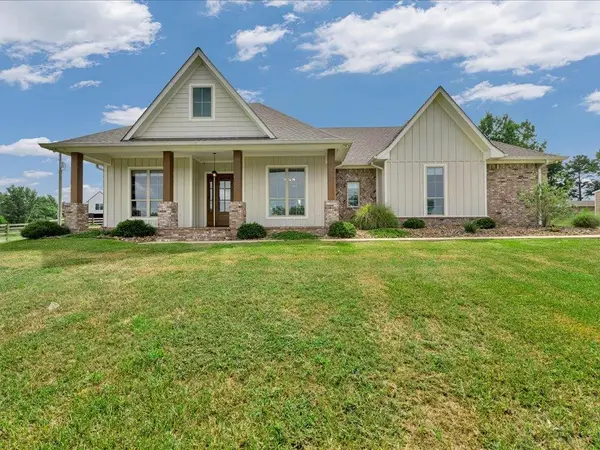 566 Cr 915, Nacogdoches, TX 75965