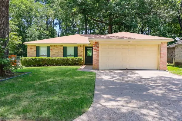 402 Forest Creek Drive, Lufkin, TX 75901
