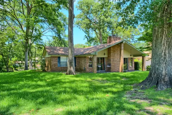 191 Primrose Lane, Hemphill, TX 75948