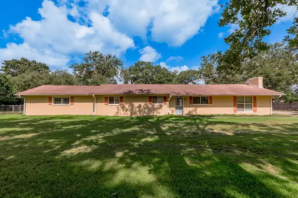 196 Lancewood Circle, Lufkin, TX 75904