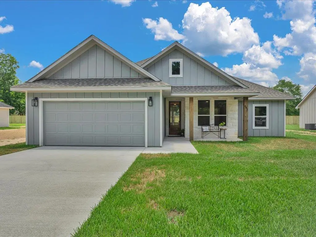 895 Foster Road, Lufkin, TX 75904 - #1