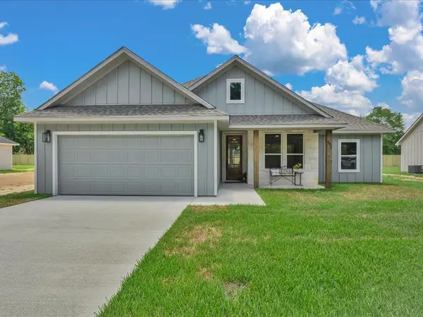 895 Foster Road, Lufkin, TX 75904