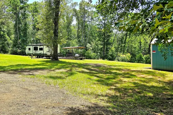 254 Jim Bowie Drive, Hemphill, TX 75948