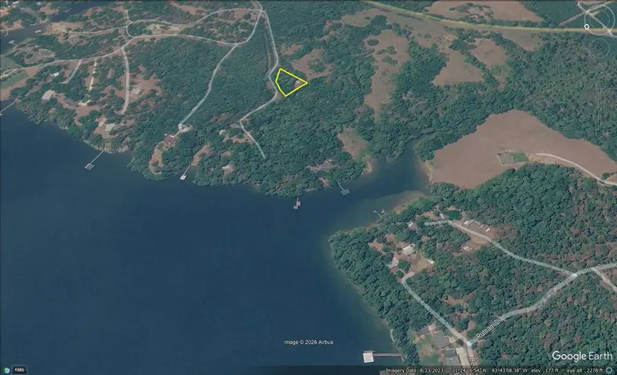425 Monument Drive, Hemphill, TX 75948 - #2