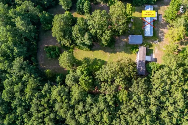 271 Parker Drive, Zavalla, TX 75980