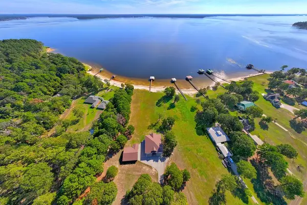 125 Sunrise Lane, Hemphill, TX 75948