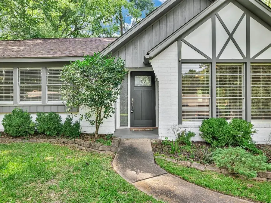 2115 E Austin Street, Nacogdoches, TX 75965 - #2