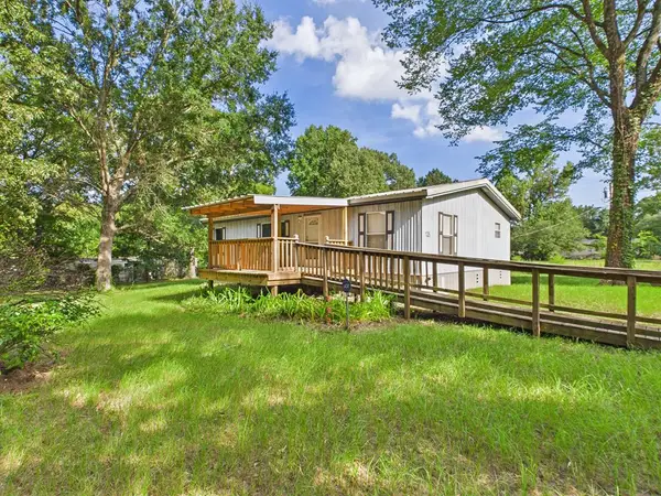129 Kay Dr, Pollok, TX 75969