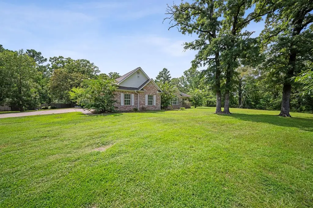 1074 Post Oak Road, Lufkin, TX 75904 - #1