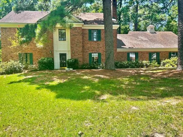 621 Malone Rd, Center, TX 75935