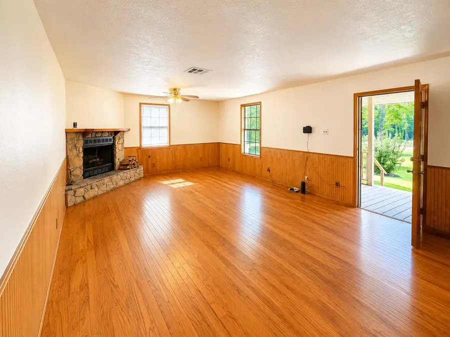 515 County Road 422, Bronson, TX 75930 - #3