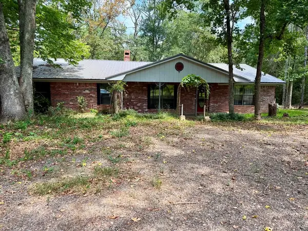 2076 County Road 4789, TIMPSON, TX 75975