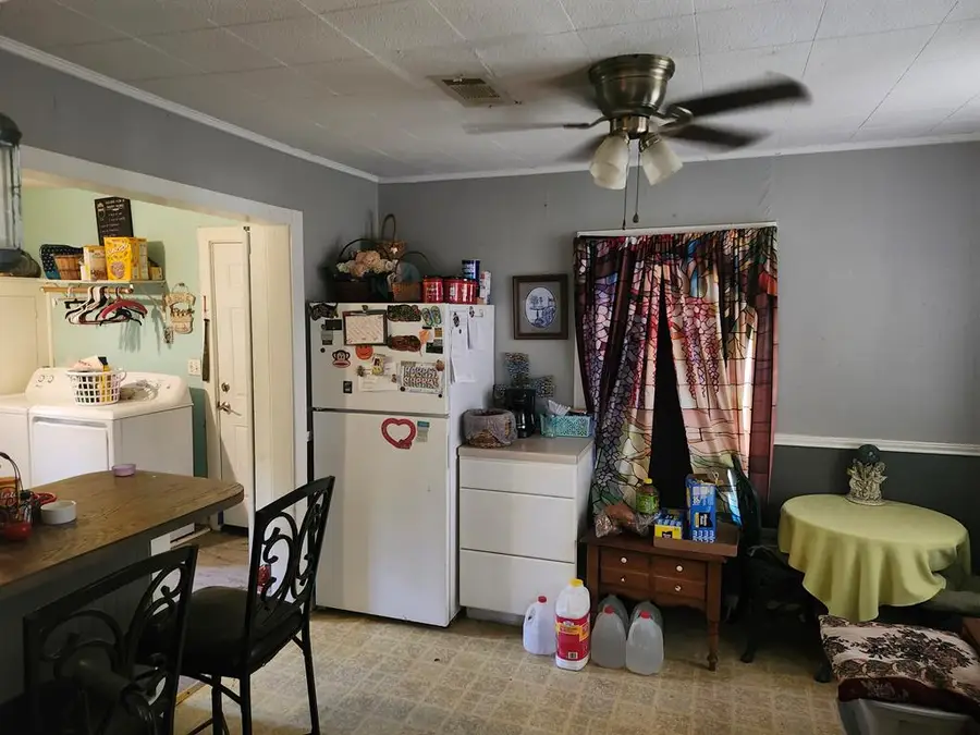 303 White Ave, Lufkin, TX 75904 - #3