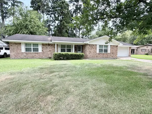 608 Willow Bend Drive, Lufkin, TX 75901