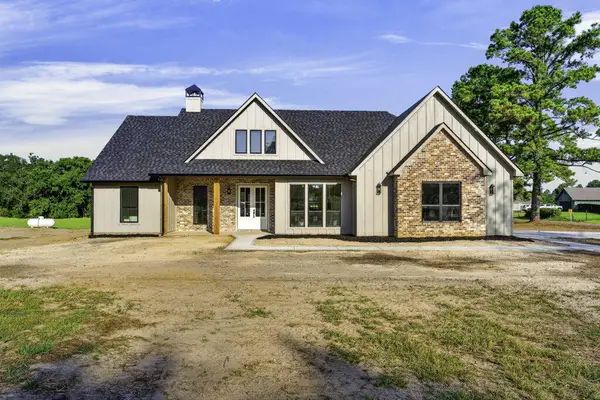 121 Welch Hill Top Rd, Lufkin, TX 75901