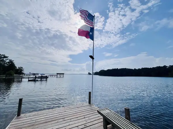 386 Lakeview Drive, Hemphill, TX 75948