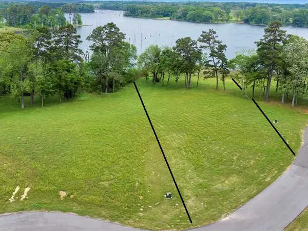 225 Doves Point, GARRISON, TX 75946