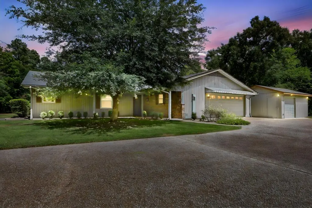 809 South Meadows, Diboll, TX 75941 - #1