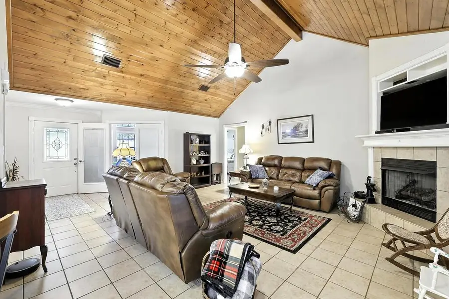 408 Aspen Bend Street, Crockett, TX 75835 - #3