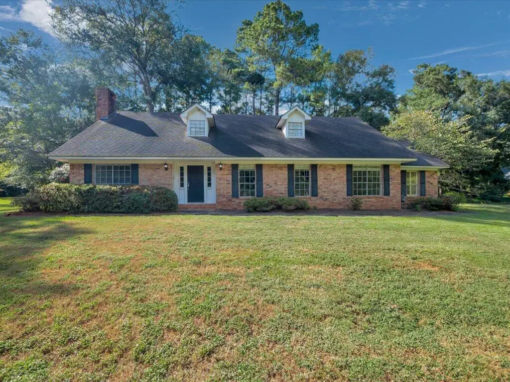 3035 E Starr Ave, Nacogdoches, TX 75961 - #1