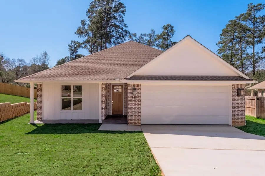 825 Village Gate, Nacogdoches, TX 75961 - #2