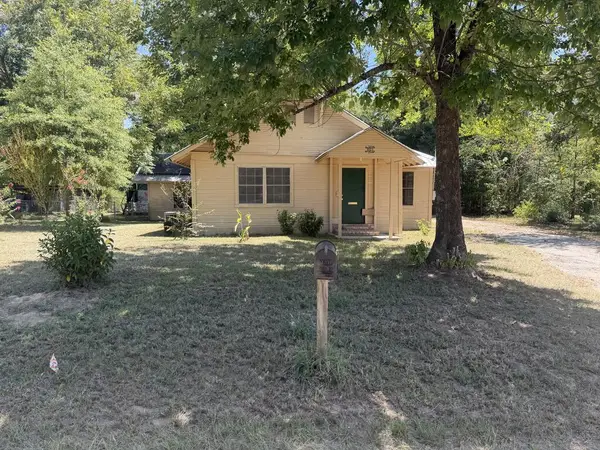 901 San Augustine Street, Center, TX 75935