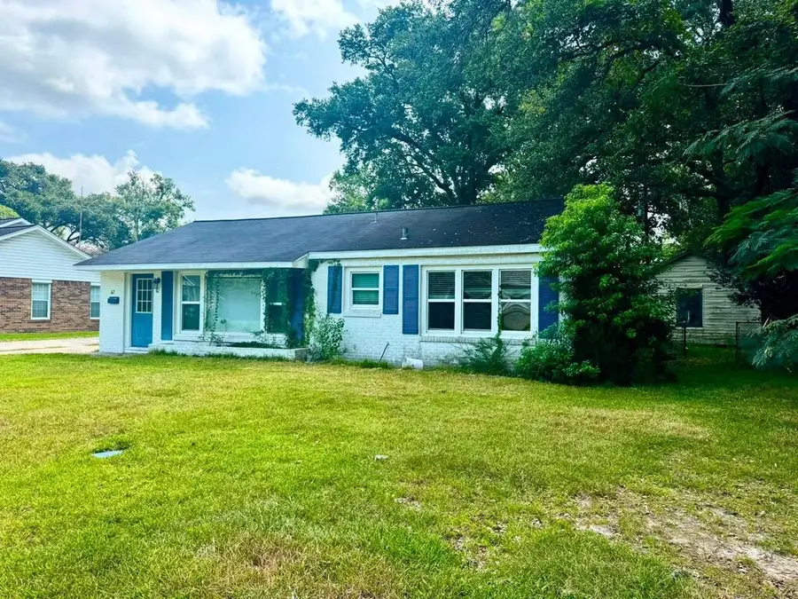 112 Creel Ln, Silsbee, TX 77656 - #2