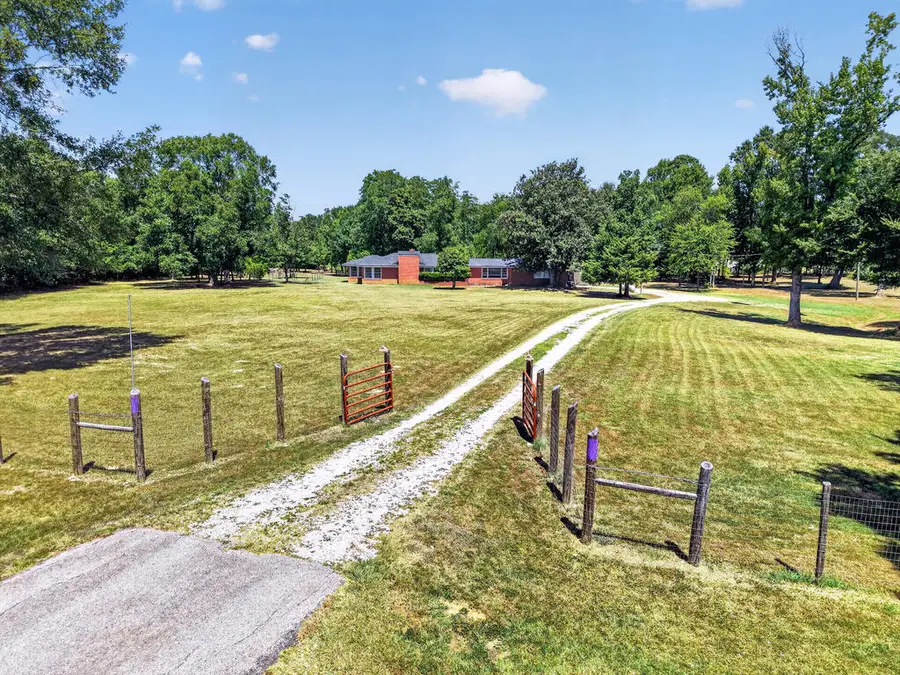 1566 St Hwy 7 W, Crockett, TX 75835 - #3