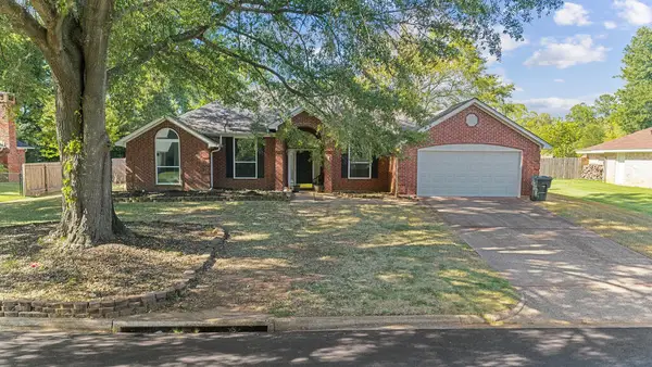 709 Oakview Drive, Nacogdoches, TX 75965