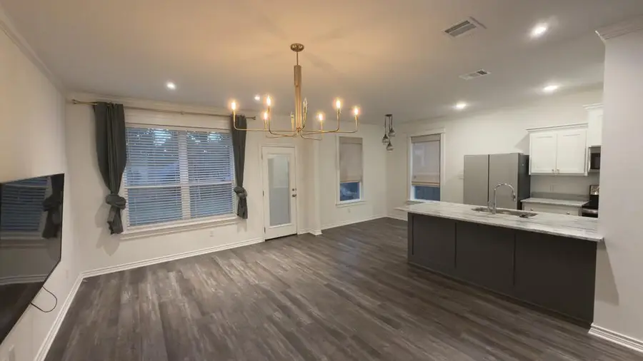 2415 Lightfoot Ln, Bryan, TX 77803 - #3