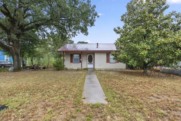 2112, 2114 Looneyville Road, Nacogdoches, TX 75964