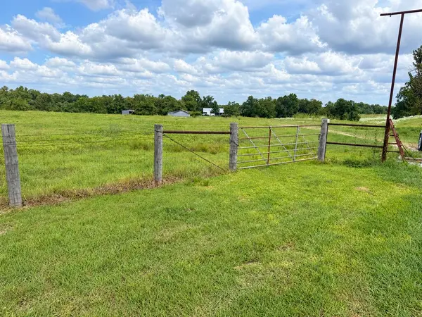 7319 Sh 6, Navasota, TX 77868