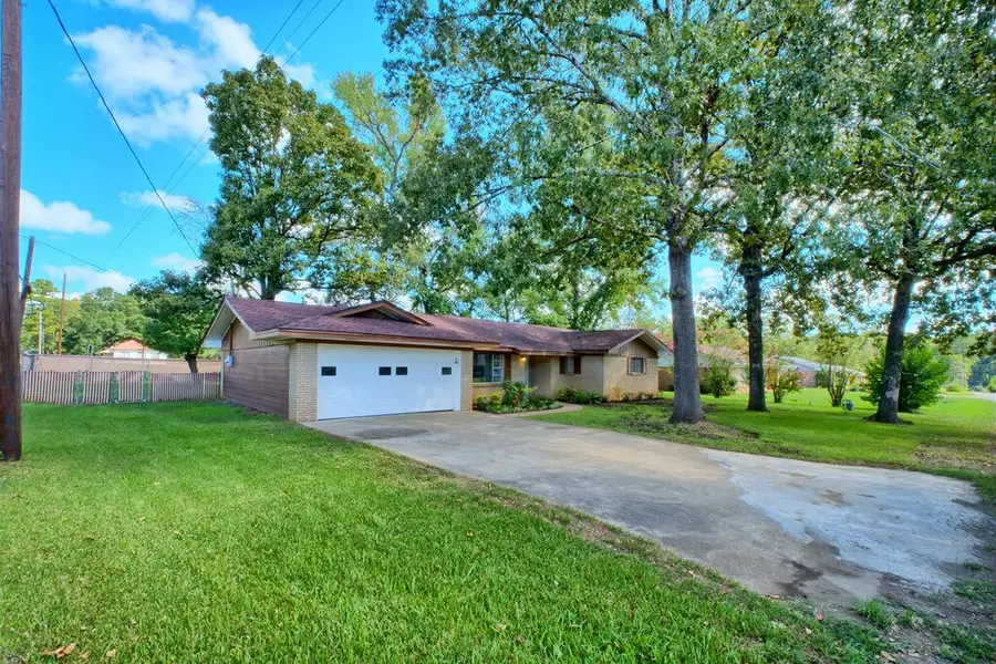 105 Parker Blvd, Hemphill, TX 75948 - #2