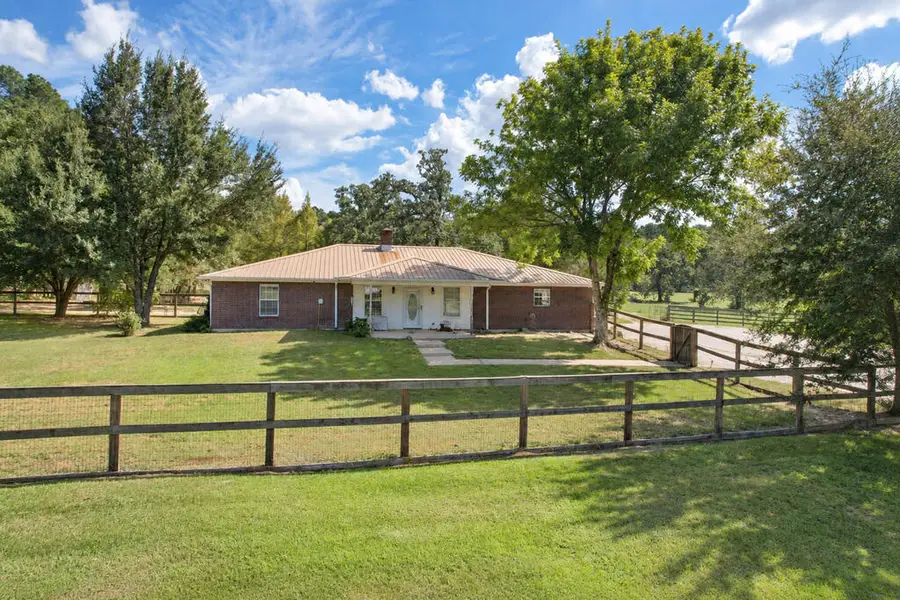 1006 Campus Drive, Zavalla, TX 75980 - #2