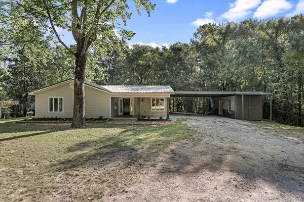 6197 Us Hwy 147, Center, TX 75935