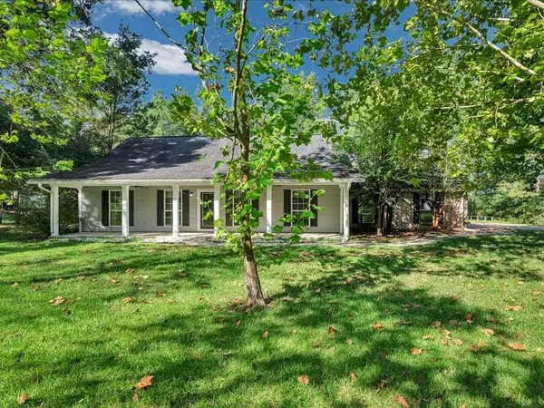 145 Bear Creek Drive, Lufkin, TX 75901