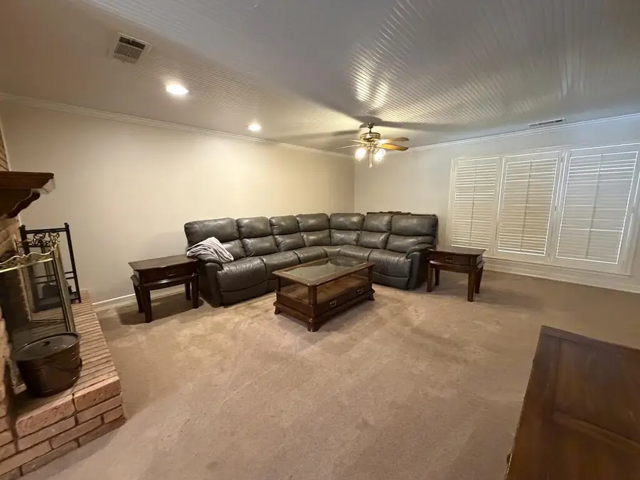 1206 Woodlawn Drive, Center, TX 75935 - #2