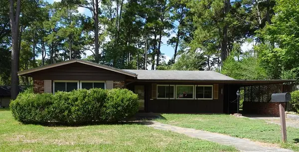 104 Plum Drive, Crockett, TX 75835