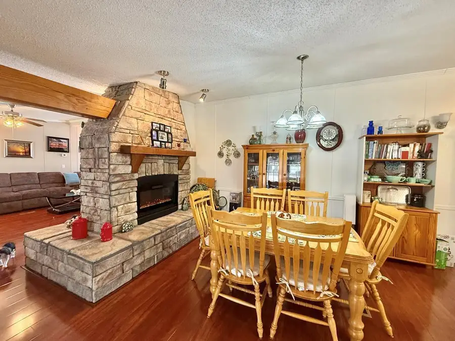 271 Stonewall Drive, Hemphill, TX 75948 - #2