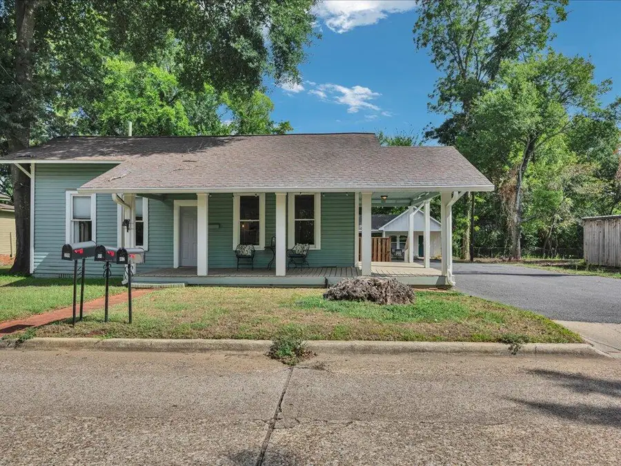 209 Houston Street, Nacogdoches, TX 75961 - #2